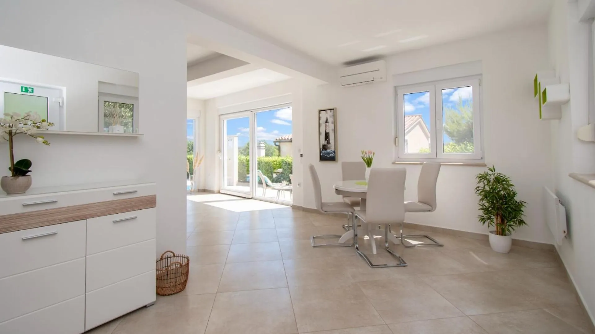 Villa Tesa In Medulin With Sea View Pomer