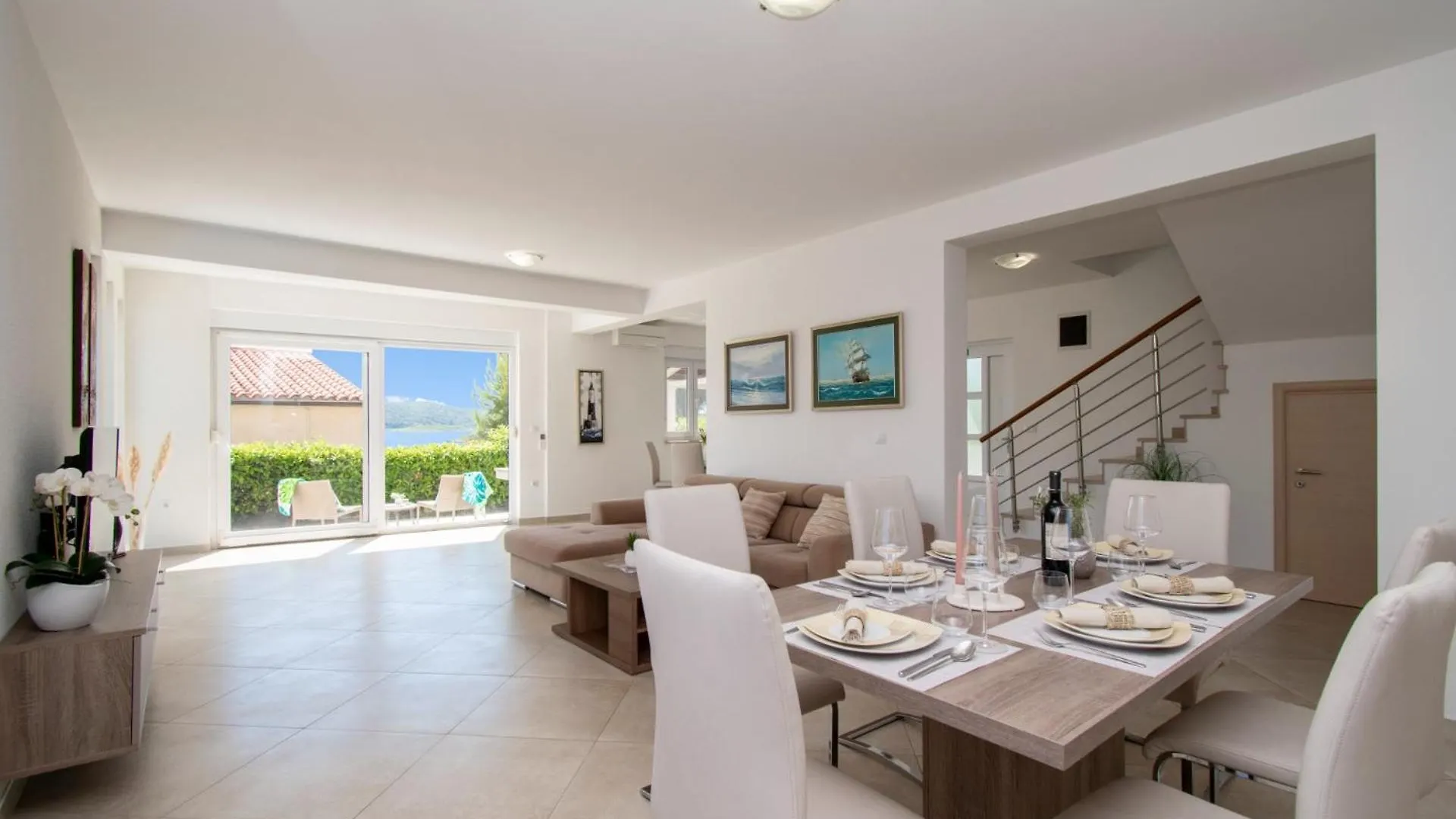 Villa Tesa In Medulin With Sea View Pomer Croatia